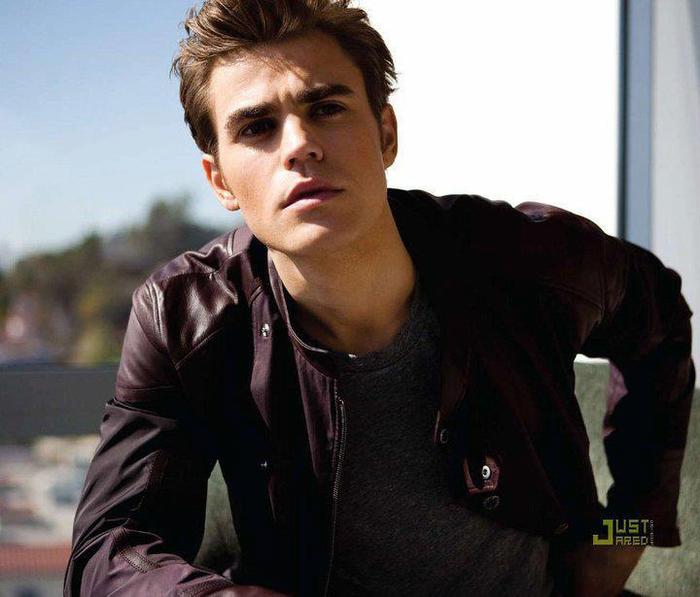 ai antarziat cam mult dar nu ami pasa - The vampire diaries banda