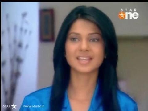 303509_124549851019342_127123997_n - jennifer winget 9