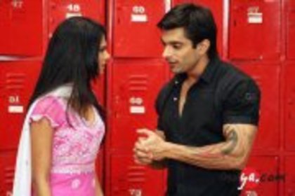 420210_314620018586863_2005982235_a - jennifer winget 9