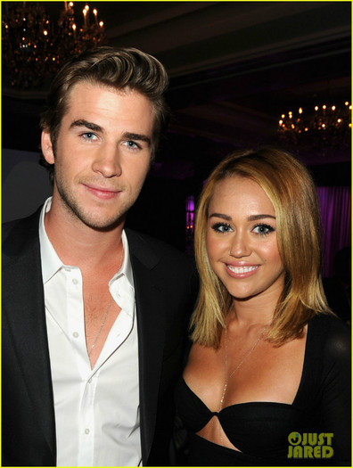 miley-cyrus-liam-hemsworth-australians-in-film-awards-09 - Miley Cyrus Australians in Film Awards with Liam Hemsworth