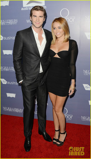 miley-cyrus-liam-hemsworth-australians-in-film-awards-16 - Miley Cyrus Australians in Film Awards with Liam Hemsworth