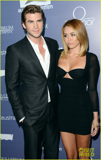 miley-cyrus-liam-hemsworth-australians-in-film-awards-19 - Miley Cyrus Australians in Film Awards with Liam Hemsworth