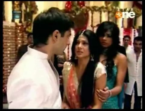 261240_215824445123976_3147172_n