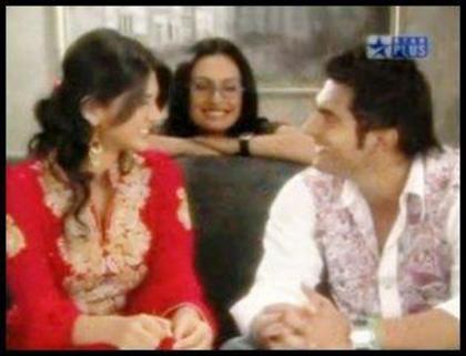 316680_297858723565795_1451805549_n - Jenny 5