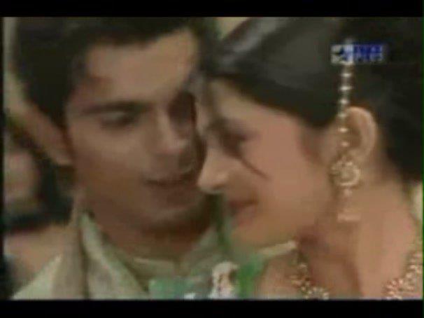 390841_297859536899047_1750789273_n - Jenny 5