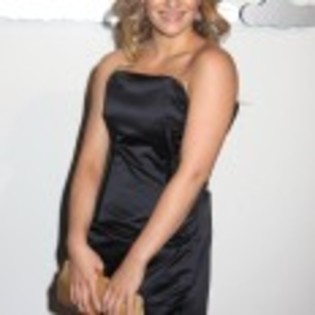 Hilary_Duff_1223915319_4