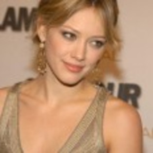 Hilary_Duff_1223915780_3
