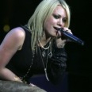 Hilary_Duff_1223915890_1