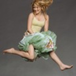 Hilary_Duff_1223916135_3