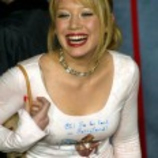 Hilary_Duff_1223916205_3