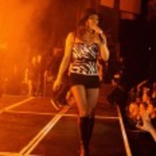 Hilary_Duff_1223916205_4