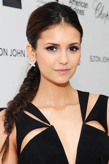 Bonnie ce faci? ma bucur ca ai venit - The vampire diaries banda