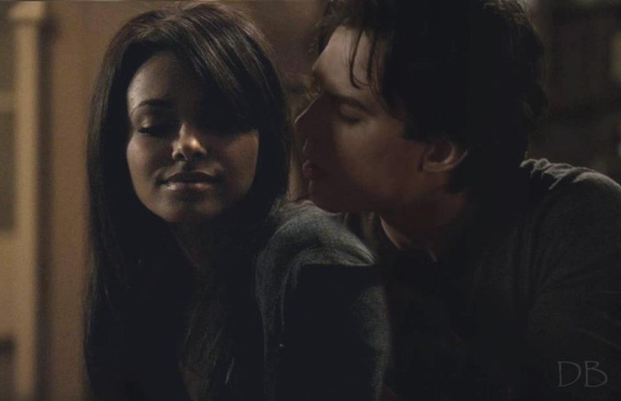 buna Bonnie! (viclean sa o enerveze pe Elena) - The vampire diaries banda