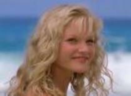 BQARSIROZDDTYGEBPRV - poze cu Cariba Heine