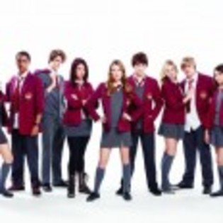 House-of-Anubis-1320244562