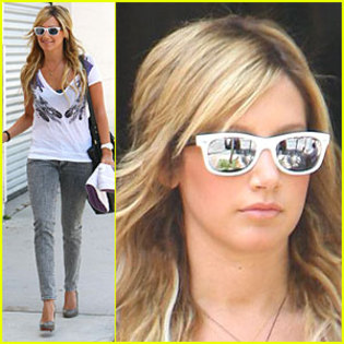 ashley-tisdale-reflector-vectors