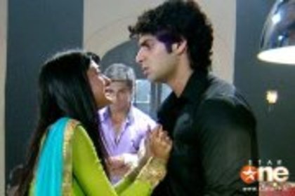 544859_233285596781971_1678885854_a - jennifer winget 9