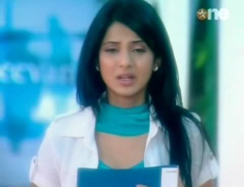Walo31stAug09ARSnapshot26 - jennifer winget10