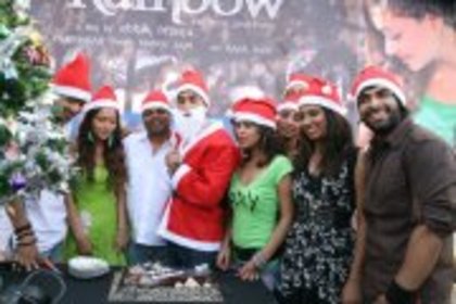 166001_433401533357552_1886616733_a - Sara Khan Christmas Celebration with Dark Rainbow