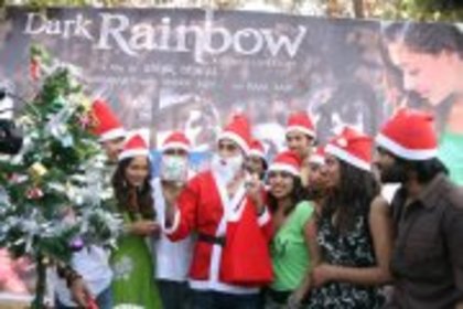 181347_433401423357563_1316513767_a - Sara Khan Christmas Celebration with Dark Rainbow