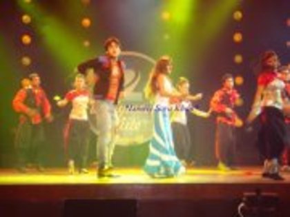 563471_433388236692215_2039940135_a - Sara Khan Zee Bollywood Nite Malaysia 2012