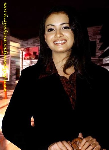 diya03 - 0 Diya Mirza