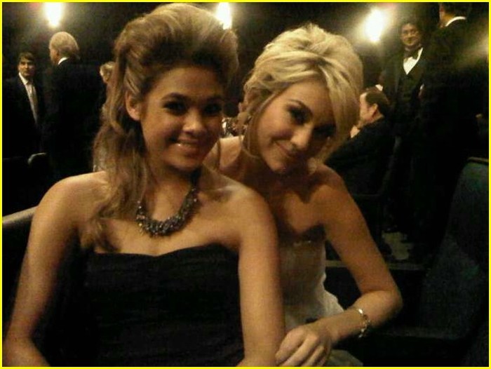 nicole-anderso-chelsea-staub-creative-arts-emmys-08 - Nicole Anderson and Chelsea Stau  Sky High Hair at the Emmys