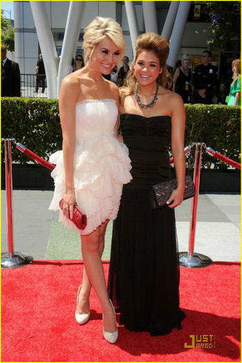 nicole-anderso-chelsea-staub-creative-arts-emmys-09 - Nicole Anderson and Chelsea Stau  Sky High Hair at the Emmys