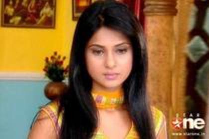 71932187_FHUMITJ3 - jennifer winget10