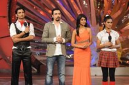 72966669_RCFLXLU3 - jennifer winget10