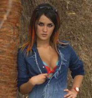 MFWZSUVBRIIZMDJWAGQ - Dulce Maria