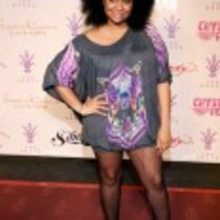 Raven_Symon__1268610725_4 - raven symone