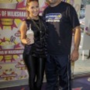 Adrienne_Bailon_1265262933_4