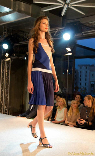 582195_384885308198994_1958992530_n