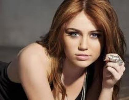 Miley Cyrus Carl - VEDETE DISNEY CHANNEL