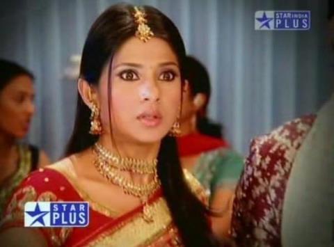 523477_126865987453045_1515816911_n - jennifer winget10