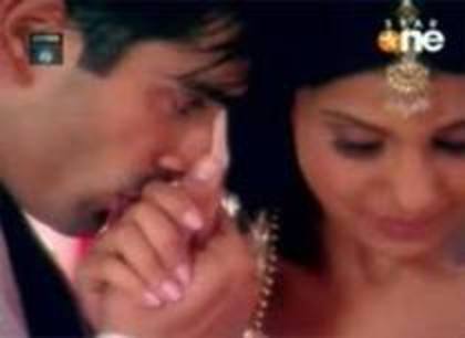 36973561_IKFKHVYNM 36973561_IKFKHVYNM