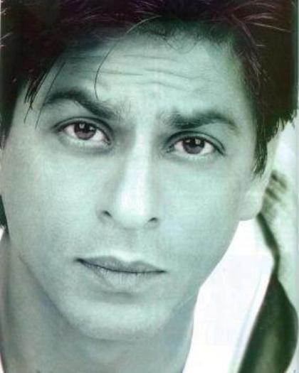 417702_201386109968699_1173462874_n - Shahrukh Khan 2