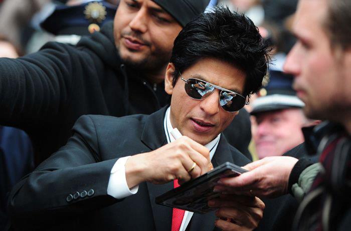 418749_188703524570291_1065678043_n - Shahrukh Khan 2