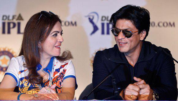 421418_185348244905819_1573908427_n - Shahrukh Khan 2