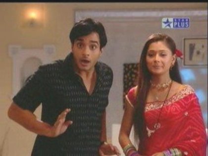 ba1699g - xxSara Khan si Angad Hasija-Sadhna si Alekhxx