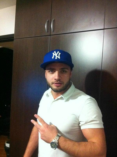 149358_174081929381597_1216273233_n