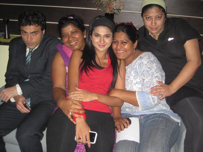 141 - Jennifer Winget