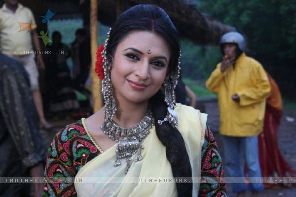 83047-still-image-of-divyanka - xxDivyanka Tripathi-Divyaxx