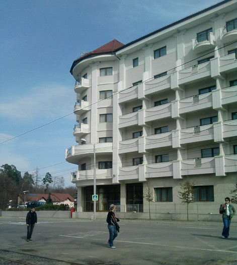 Hotel Hilton - 2012 Scoala altfel 2-6 apr Excursie Sibiu