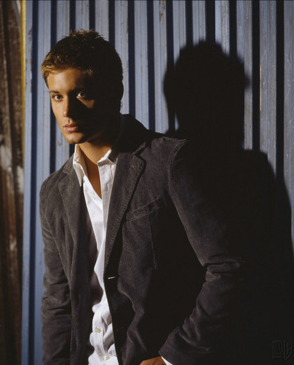 Jensen (21) - Dean