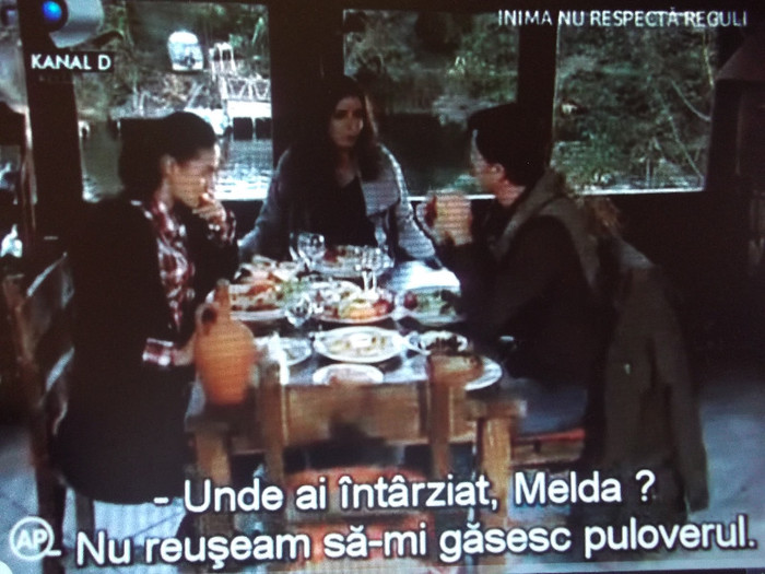 -Unde ai intarziat Melda !!-Nu mi-am gasit puloverul!!