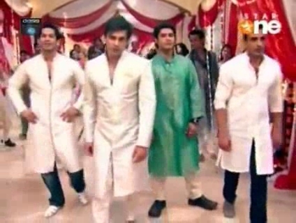 00_00_45 - Dill Mill Gayye - Jogi Mahi Song Sequence