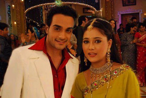 545091_313902142035677_168632686_n