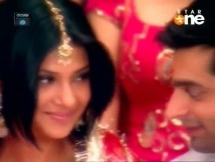 00_05_13 - Dill Mill Gayye - Jogi Mahi Song Sequence